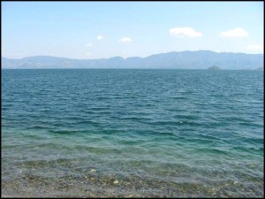Lago de Ilopango, Ilopango lake, lake, San Salvador, El Salvador, Central America, Centro America, water, agua