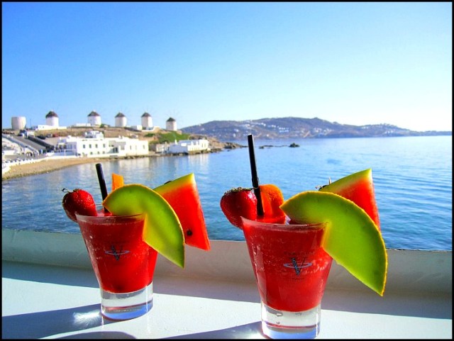 travel, drinks, Santorini, Greece, Jessica Kay, A Passion and a Passport, travel, travel blogger, blogger spotlight on