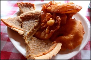 maple glazed donuts, sugar pie, Cabane à sucre, Constantin Grégoire, sugar shack, St-Esprit, Québec