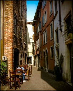 Verona, Italy, travel, photography, view, Narrow Street in Verona