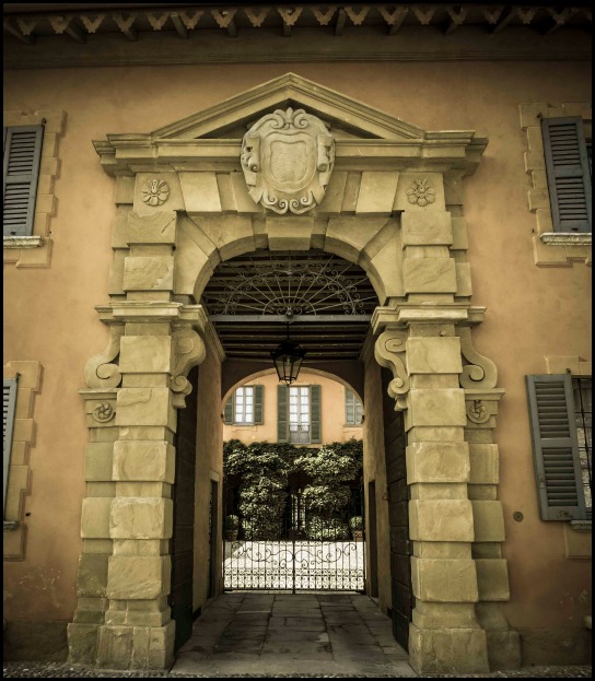 Gate, rococo, rococo style, Montevecchia, Lecco, Lombardy, Italy, travel, photography, hill, town on the hill