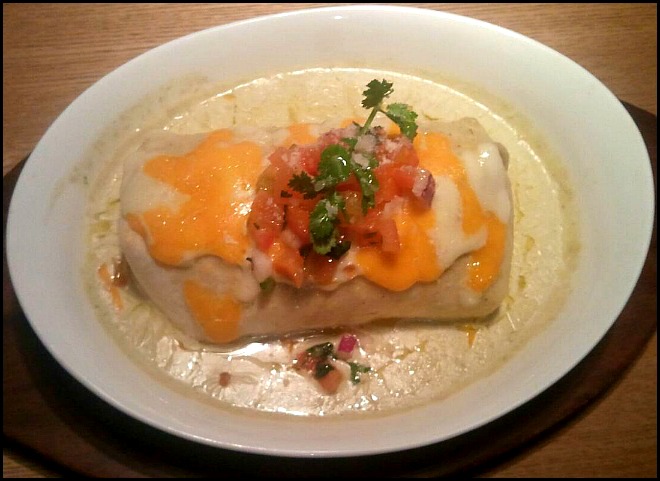 Burrito, Mexico, typical food, comida tipica, foodie, foodporn, food photos, photography, travel, Travellersoul76