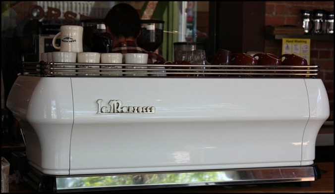 coffee, coffee machine, Dark Horse, Spadina Avenue, Toronto, Ontario, travel, photography, travellersoul76