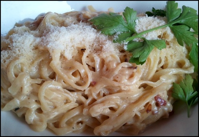 Spaghetti alla carbonara, pasta, Italy, Italia, typical food, foodie, food porn, food photos, travel, travellersoul76, photography