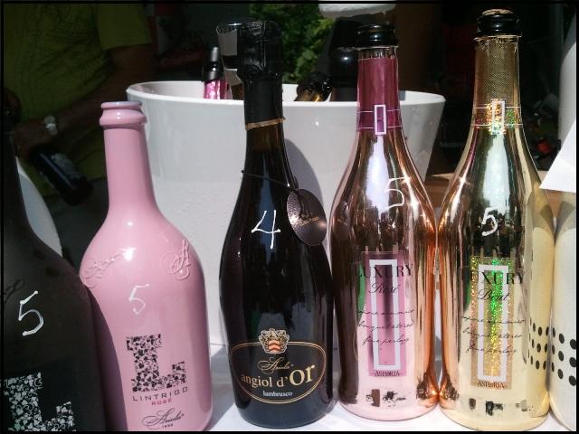 Wine, wine bottles, Terrebonne, Quebec, Lanaudiere, Festival Vins et Histoire Terrebonne 2014, Vieux-Terrebonne, TS76, photography, travel