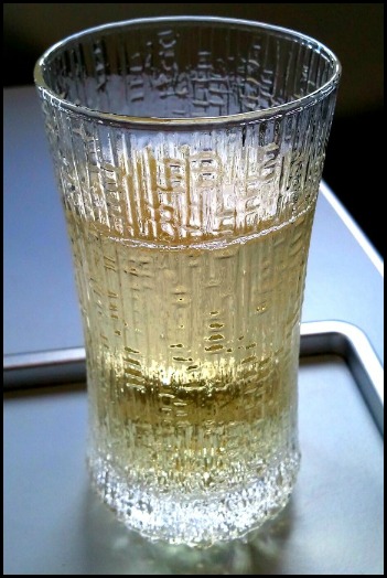 Finnair, Joseph Perrier, champagne, champagne glass, business class, J class, travel, photography, TS76