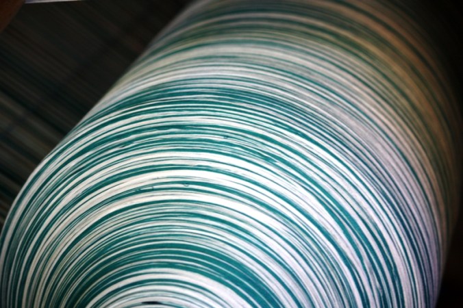 turquoise and white threads, weaving, San Sebastian, El Salvador, central america, ruta artesanal, travel, photography