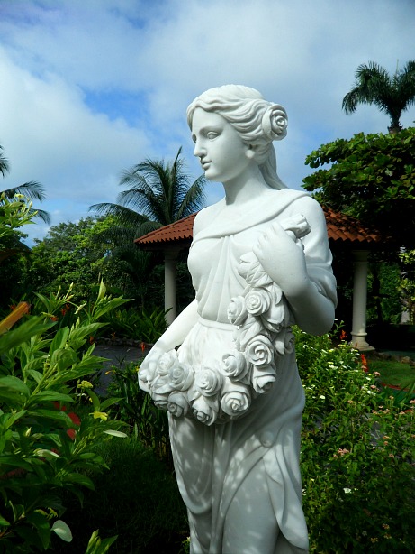 statue, female statue, Parador Resort and Spa, Costa Rica, travel, photography