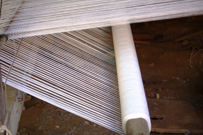 white threads, threads, San Sebastian, El Salvador, central america, ruta artesanal, travel, photography