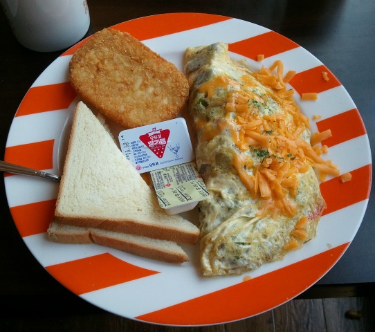 breakfast, brunch, western omelette, hash browns, foodie, food pics, photography, TS76