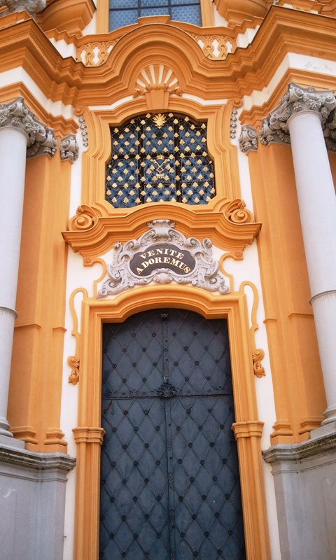 entrance, door, architecture, Europe, travel, photography, TS76