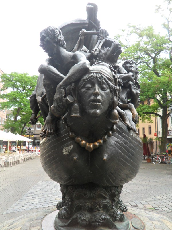 Ship of Fools, sculpture, Europe, Nürnberg, Nuernberg, Nuremberg, Germany, Deutschland, Reisen, Travel, photography, TS76