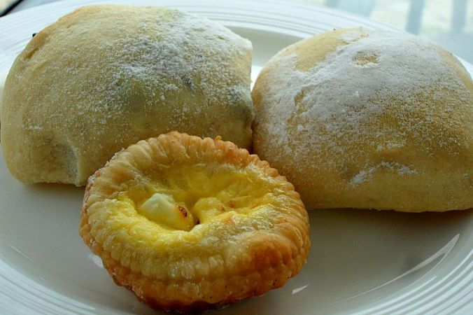 Toronto, Ontario, Windsor Arms, hotel, spa, afternoon tea, scones, tart, foodie, photography, TS76