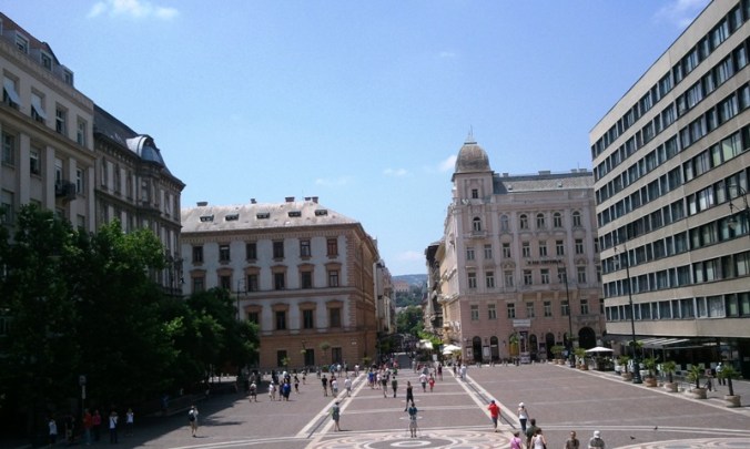 St-Stephen's Square, St-Stephen's Basilica, Szent István bazilika, Budapest, Hungary, photography, architecture, TS76