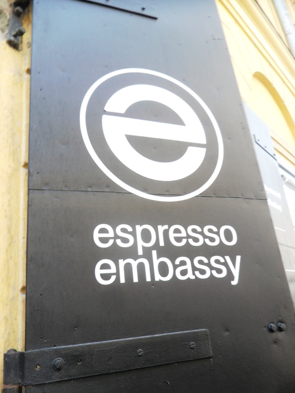 drinks, espresso embassy, budapest, hungary, photography, TS76