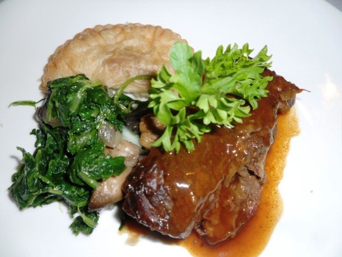 Braised Beef Short ribs, Barbecued Meat empanada, sautéed mushrooms, spinach, jus,viking river cruise, viking river, cruise, Vienna, Austria, foodie, food photography, travel, TS76