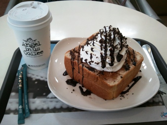 Angels-in-us coffee and sweet bread in Seoul, South Korea