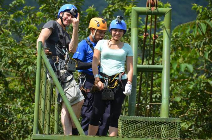 Adam and Laura in Costa Rica. Laura Vaisman, author of Spiritual Nomad book. #travel #photography #travelphotography